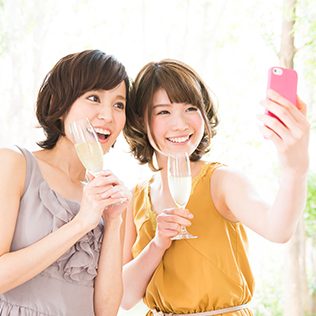 ヒキレボのサイトから欲しい商品を検索し、注文します。
