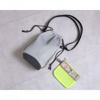 メッシュ巾着ショルダーバッグ　グレー