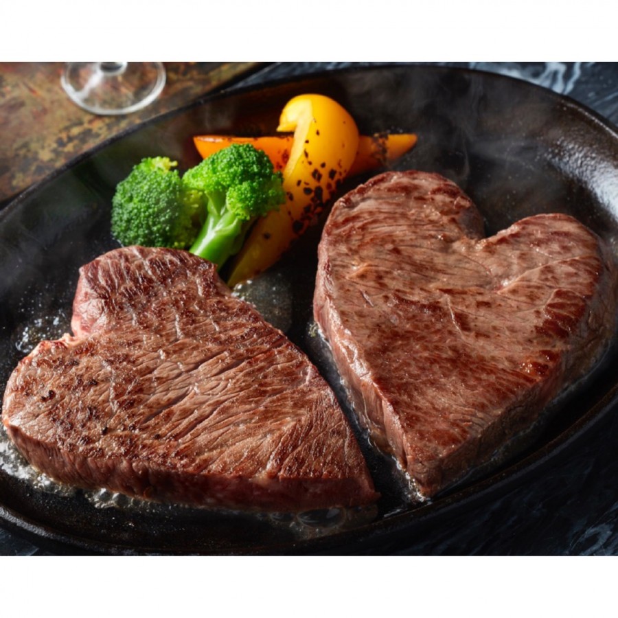 黒毛和牛 ハート形ステーキ